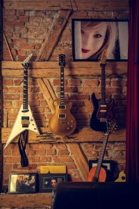 20251105_220540_PBP02679