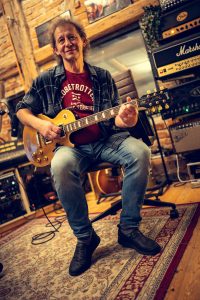 20251105_231049_PBP02816